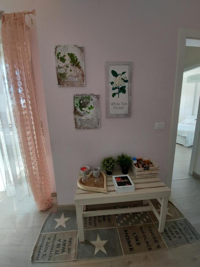 La Pineta - Delightful Small Apartment Near The City Center LʼAquila Exterior foto