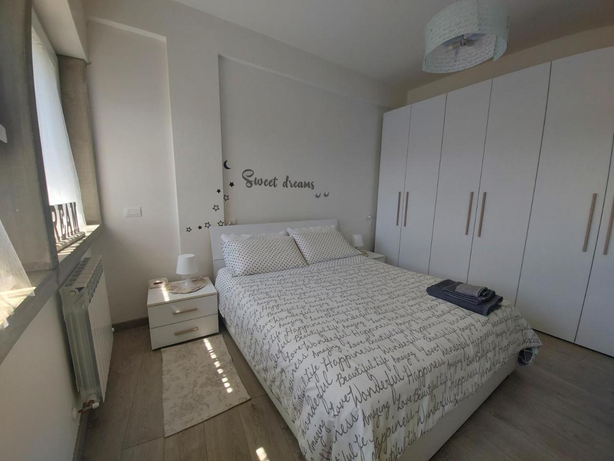 La Pineta - Delightful Small Apartment Near The City Center LʼAquila Exterior foto